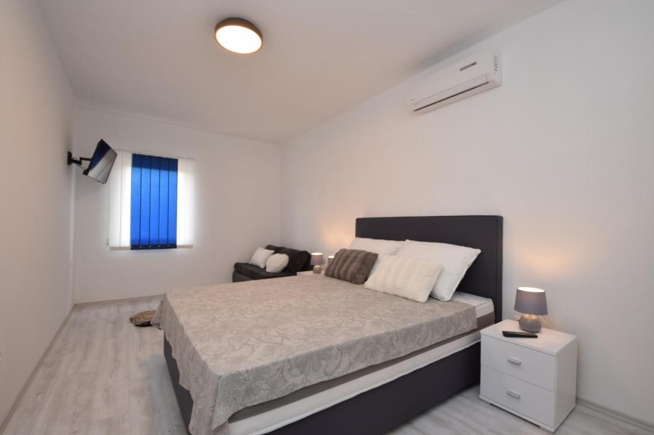 Noa Zdrijac Apartment