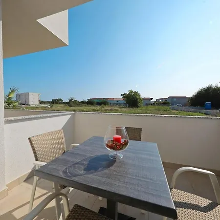 Apartments Noa Nin Zdrijac Exterior photo