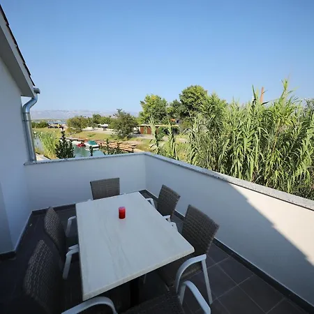 Apartments Noa Nin Zdrijac Exterior photo