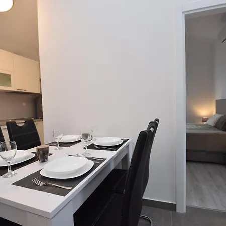 Apartments Noa Nin Zdrijac Exterior photo